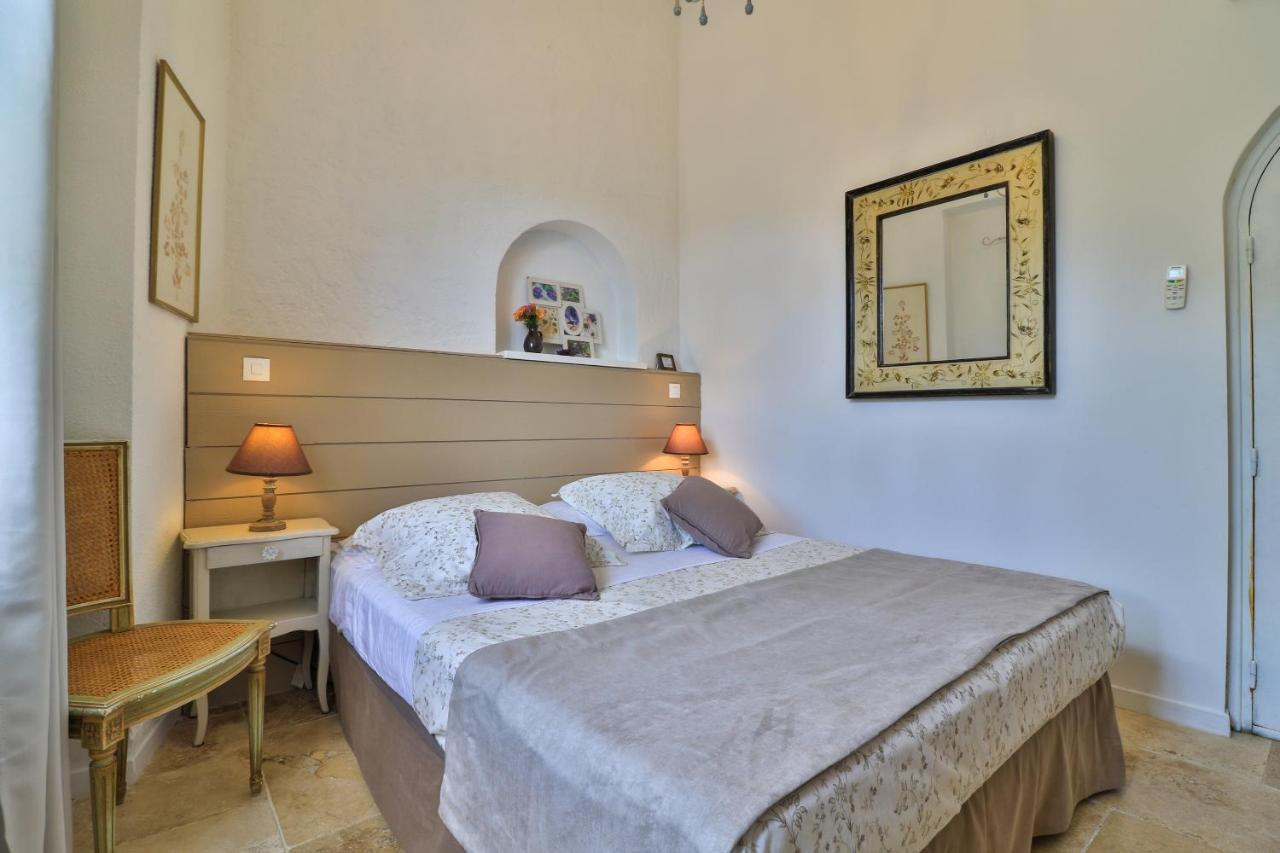 Bed and breakfast Le Mazet de Tourrettes Extérieur photo