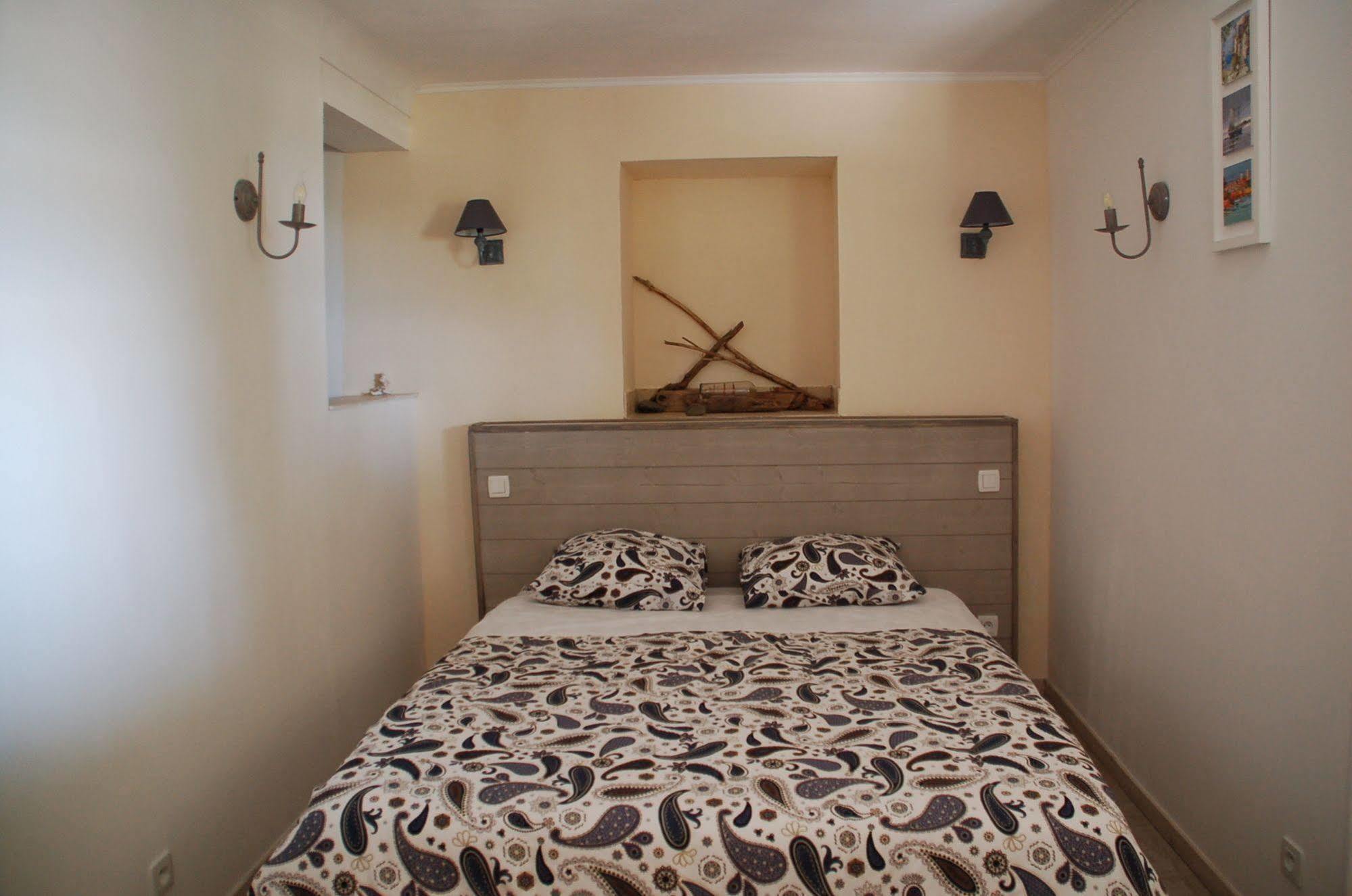 Bed and breakfast Le Mazet de Tourrettes Extérieur photo